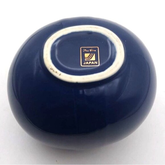 Vintage Japanese Fine China Blue Ribbed Vase With Iris Floral Design - Picture 5 of 6